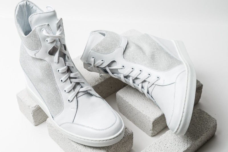 buty na koturnie od baldowskiego
