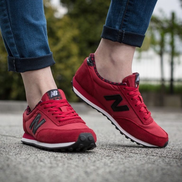 czerwone buty new balance